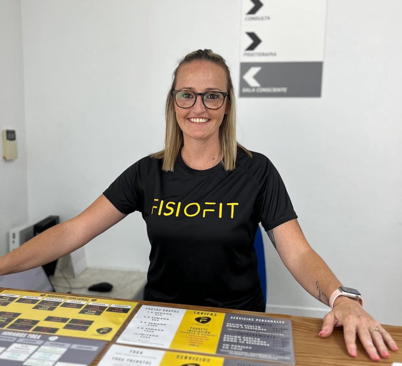 Elizabeth Sánchez, recepción y administración de FisioFit